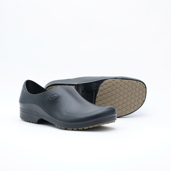 Sticky Shoes Man Negro